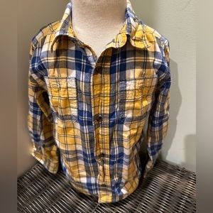Carter’s flannel button down, 4T *BUNDLE! 2 for $15 or 3 for $20!!